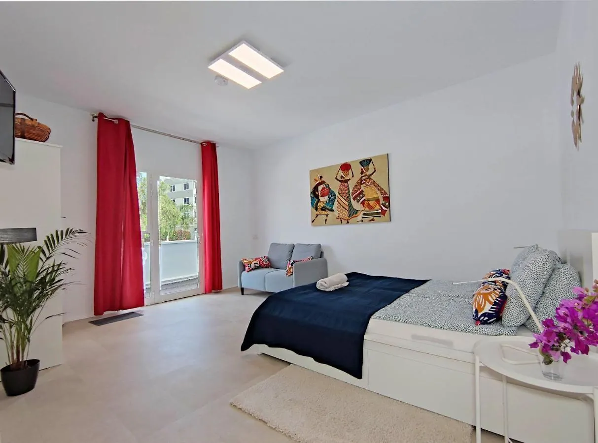 Fantastico 2 - With Large Balcony, Terrace And Garden Apartamento Puerto de la Cruz   Puerto de la Cruz (Tenerife)